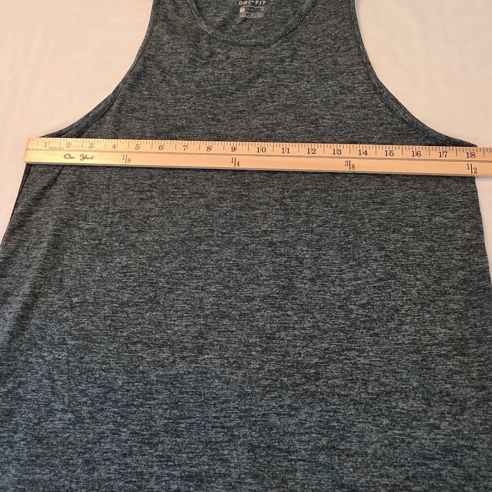 Nike Women's Dri-Fit Sleeveless Tank Top, Size Medium - Picture 5 of 7